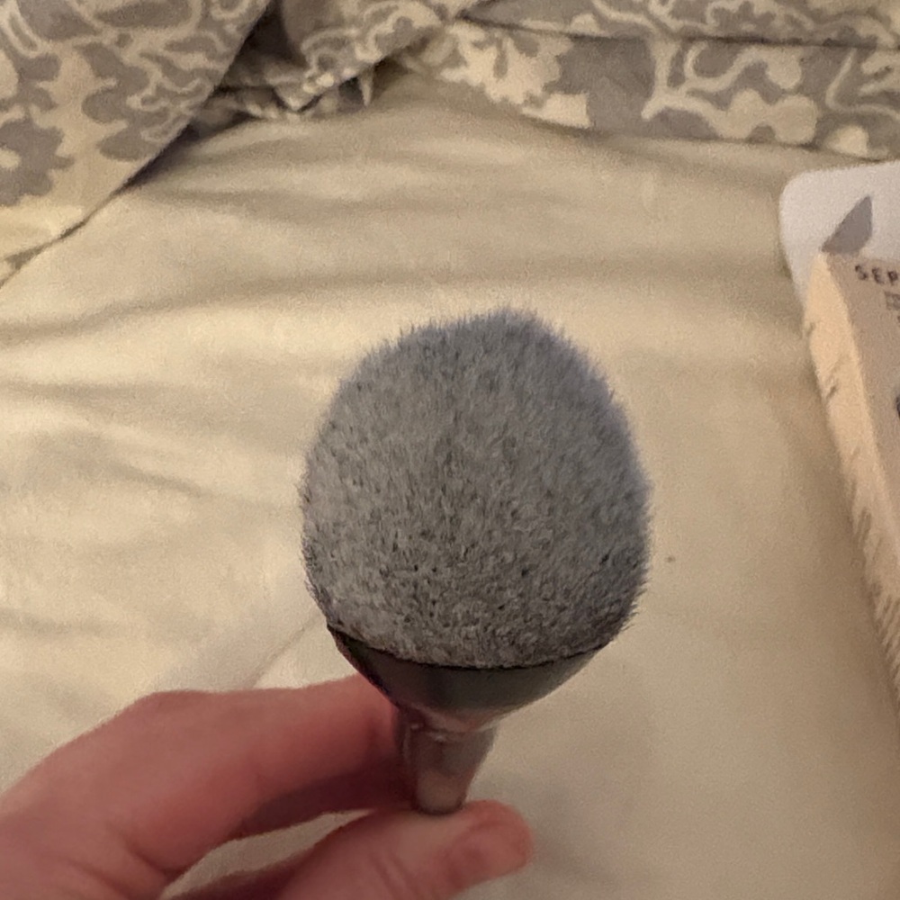 Sephora Pro Brush Foundation 40 BNIB - Picture 2 of 3